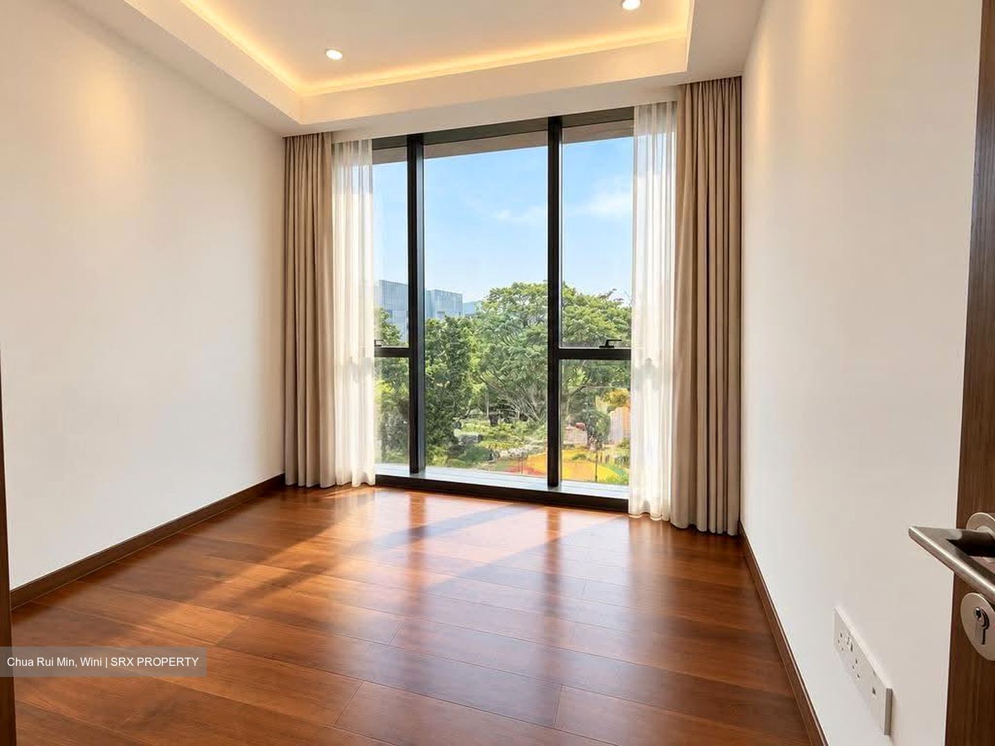 Slim Barracks Rise (D5), Condominium #636029311